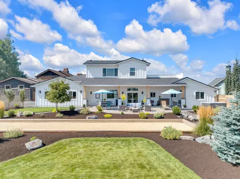 Exterior - 21483 Bunchgrass Ct, Bend, OR 97701 photo 16 of 25