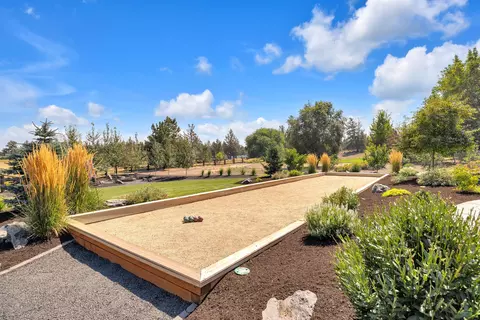 Exterior - 21483 Bunchgrass Ct, Bend, OR 97701 photo 17 of 25