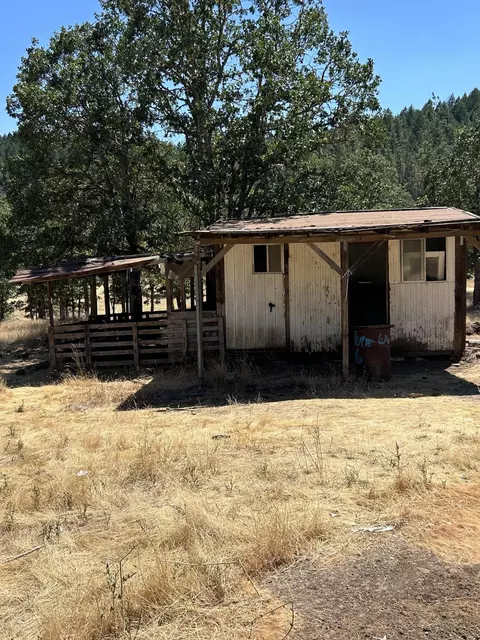 5845 Rhodes Ln, Eagle Point, OR 97524 photo 10