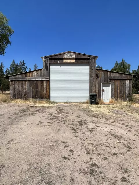 5845 Rhodes Ln, Eagle Point, OR 97524 photo 3