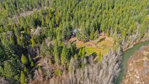 9439 Holland Loop Rd, Cave Junction, OR 97523 photo 7