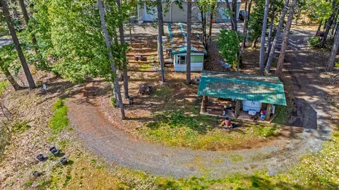 9439 Holland Loop Rd, Cave Junction, OR 97523 photo 3