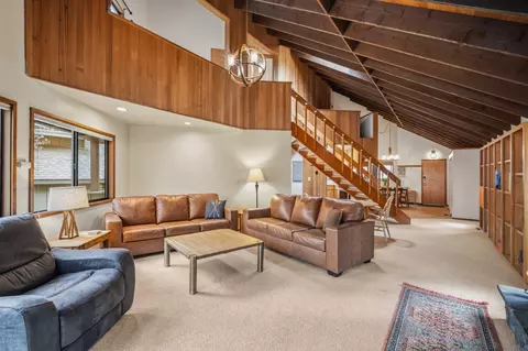 57055 Deer Ln #7, Sunriver, OR 97707