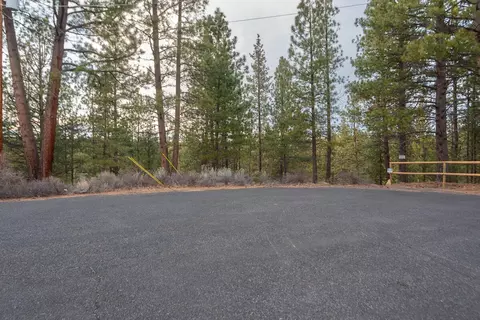 60793 River Bend Dr, Bend, OR 97702 photo 3