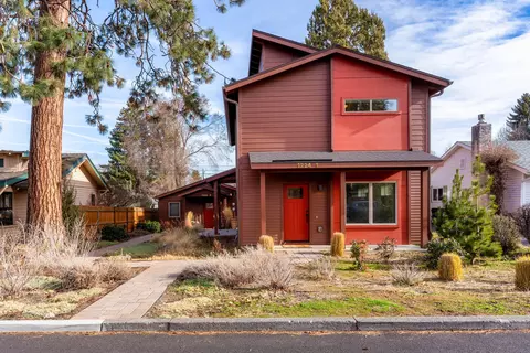 1224 NW Union St Apt 1 2 # 1 & 2, Bend, OR 97703