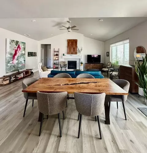 Dining - 20835 SE Caldera Dr, Bend, OR 97702 photo 1 of 1