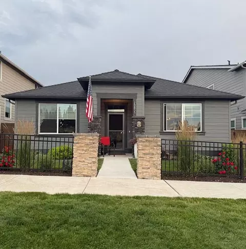 20835 SE Caldera Dr, Bend, OR 97702