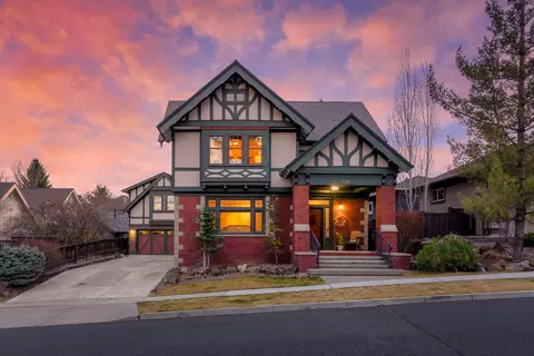 1216 SW Bryanwood Pl, Bend, OR 97702