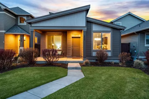 3886 SW Coyote Ln, Redmond, OR 97756