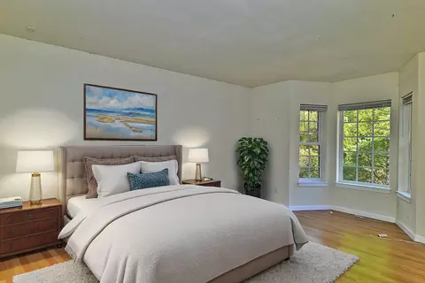 Bedroom - 1193 Greenview Dr, Cave Junction, OR 97523 photo 1 of 4