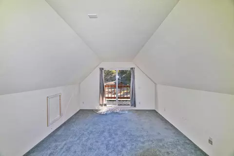 Bedroom - 1193 Greenview Dr, Cave Junction, OR 97523 photo 4 of 4