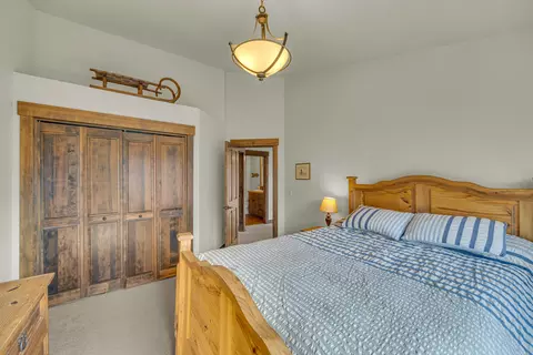 Bedroom - 61429 Linton Loop, Bend, OR 97702 photo 5 of 6