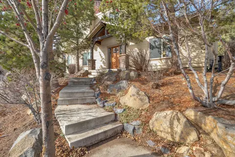 Exterior - 61429 Linton Loop, Bend, OR 97702 photo 3 of 9