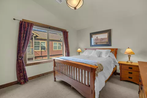 Bedroom - 61429 Linton Loop, Bend, OR 97702 photo 3 of 6