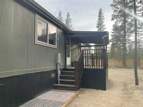 52555 Pine Dr, La Pine, OR 97739 photo 3