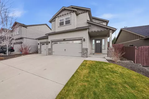 63264 NW Rossby St, Bend, OR 97703