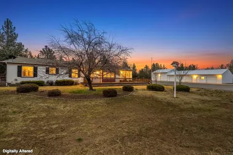 6983 SW Mustang Rd, Terrebonne, OR 97760