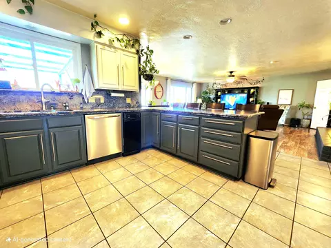 Kitchen - 120 Hammel Rd, Eagle Point, OR 97524 photo 3 of 8