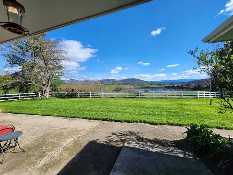 Exterior - 120 Hammel Rd, Eagle Point, OR 97524 photo 8 of 14