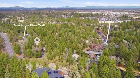 800 NW Archie Briggs Rd, Bend, OR 97703