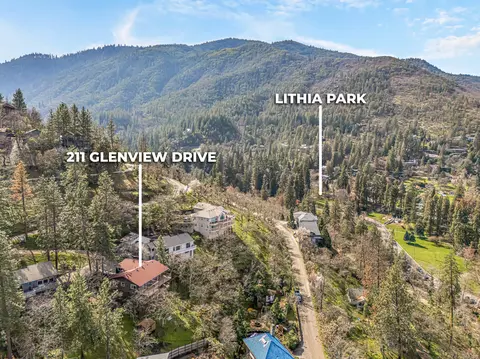 211 Glenview Dr, Ashland, OR 97520