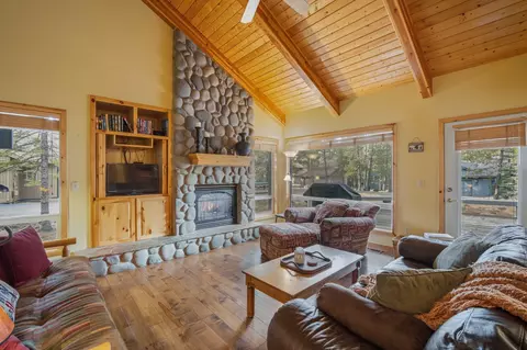 17741 Topflite Ln #14, Sunriver, OR 97707