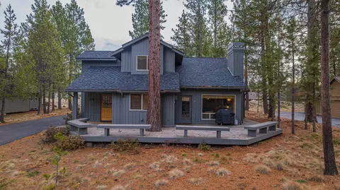 17741 Topflite Ln #14, Sunriver, OR 97707