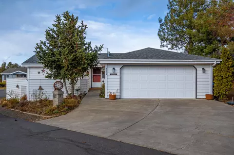 2552 NE Iris Way, Bend, OR 97701