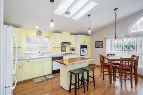 2552 NE Iris Way, Bend, OR 97701 photo 13
