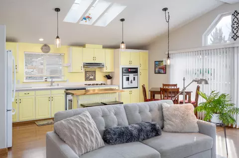 2552 NE Iris Way, Bend, OR 97701 photo 12