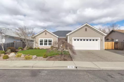 1868 SW Abilene Way, Grants Pass, OR 97526