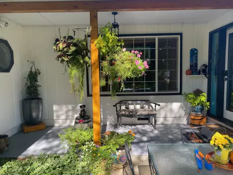 753 W Evans Creek Rd, Rogue River, OR 97537