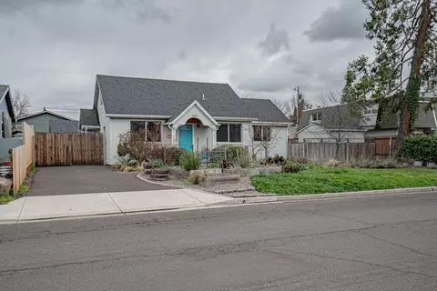 408 Marie St, Medford, OR 97504