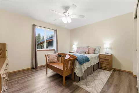 Bedroom - 51475 Wheeler Rd, La Pine, OR 97739 photo 2 of 2