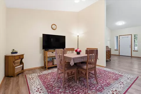 Dining - 51475 Wheeler Rd, La Pine, OR 97739 photo 2 of 2