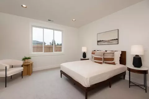 Bedroom - 20506 Murphy Rd, Bend, OR 97702 photo 1 of 5