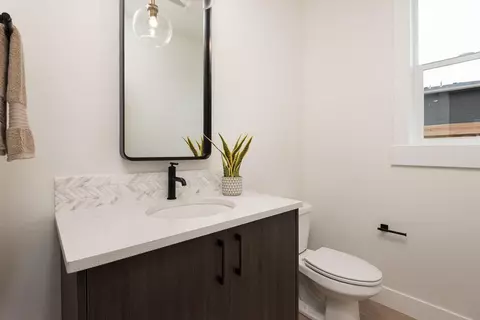 Bath - 20506 Murphy Rd, Bend, OR 97702 photo 1 of 6