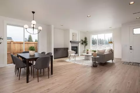 Living - 20506 Murphy Rd, Bend, OR 97702 photo 3 of 3