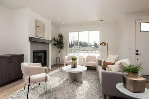 Living - 20506 Murphy Rd, Bend, OR 97702 photo 1 of 3