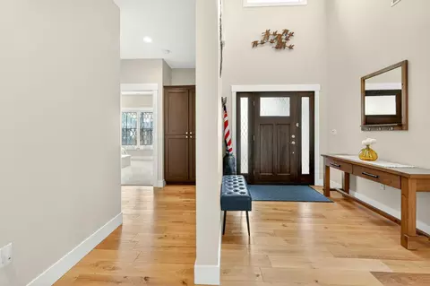 Entry Way - 988 Pumpkin Rdg, Eagle Point, OR 97524 photo 5 of 5