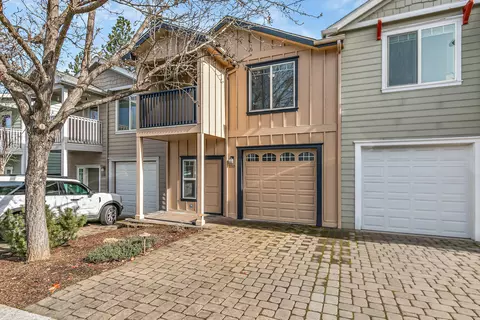 110 Mccully Ln, Jacksonville, OR 97530