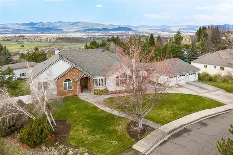 1501 Satellite Dr, Medford, OR 97504