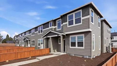 62747 Eagle Rd, Bend, OR 97701