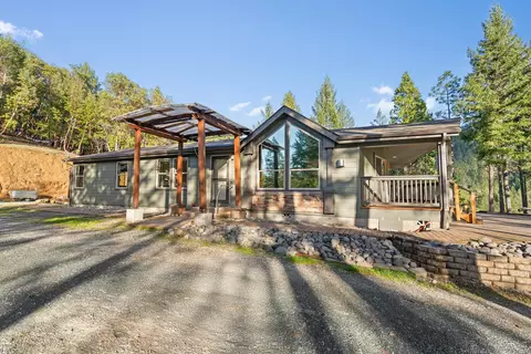 120 Siskiyou Dr, Grants Pass, OR 97526