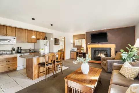 18575 SW Century Dr #2125, Bend, OR 97702
