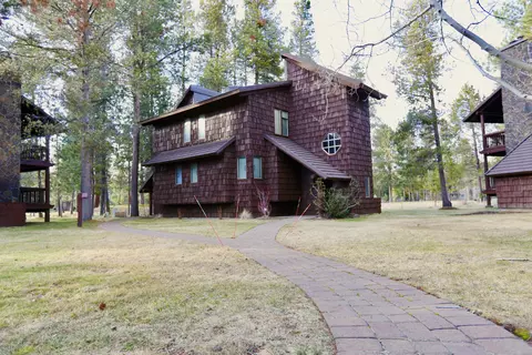 57053 Wild Lily Ln #4, Sunriver, OR 97707