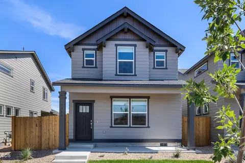 3358 NW 7th St, Redmond, OR 97756