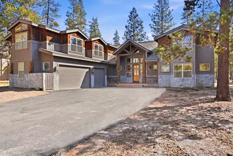 17721 Sparks Ln, Sunriver, OR 97707