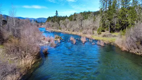 1449 Rockydale Rd, Cave Junction, OR 97523