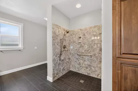 1407 Rustler Peak St, Central Point, OR 97502 photo 30